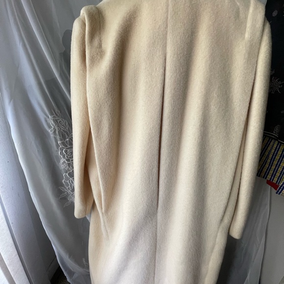 WOMENS..VTG. CREME..”PACESETTER” 100% wOOL DOUBLE BREAST PLEATED MAXI COAT - Picture 10 of 13